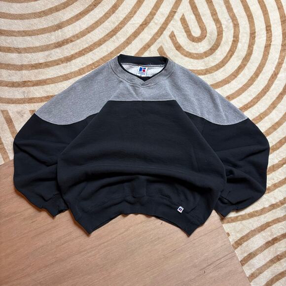 Russell Athletic Other - VINTAGE RUSSELL ATHLETIC • MADE IN USA COLOR-BLOCK SWEATSHIRT